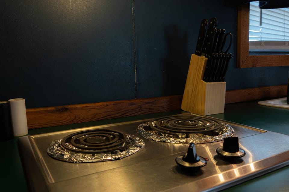 Kitchen or kitchenette, stove