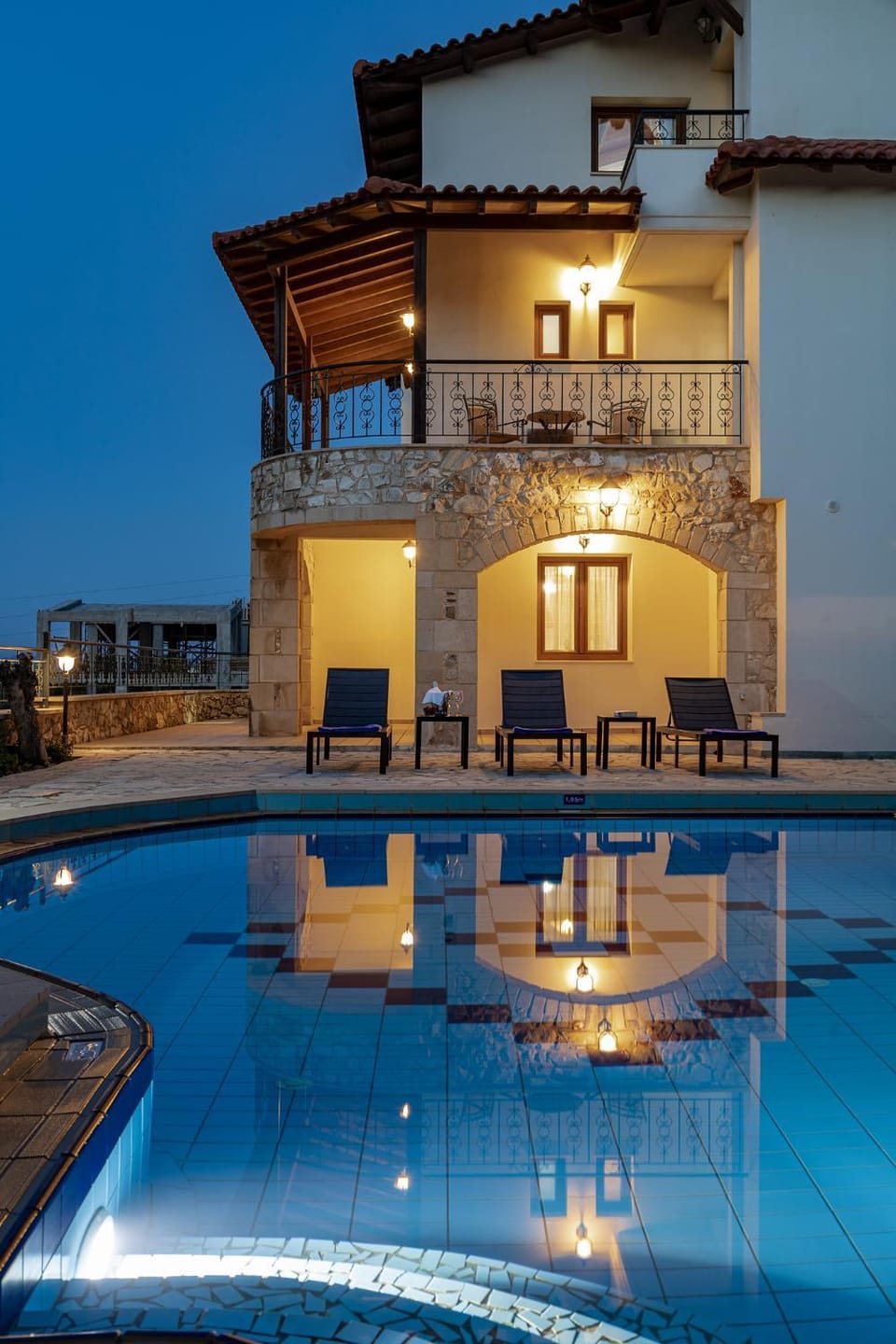 Night, Pool view, Swimming pool, sunbed
