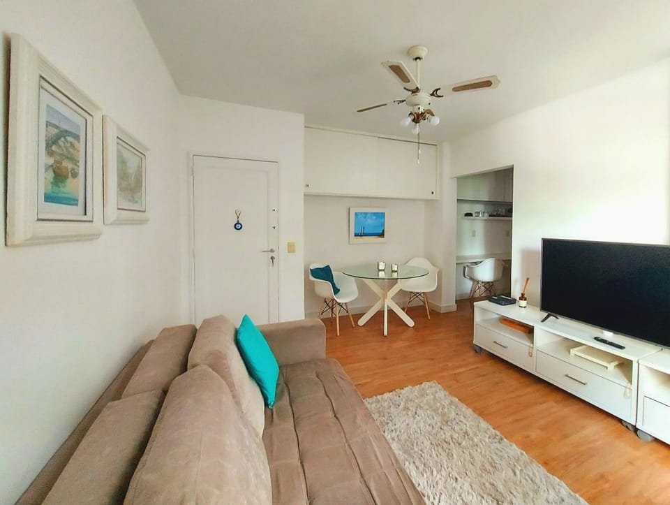 TV and multimedia, Living room, Seating area, fireplace, air conditioner