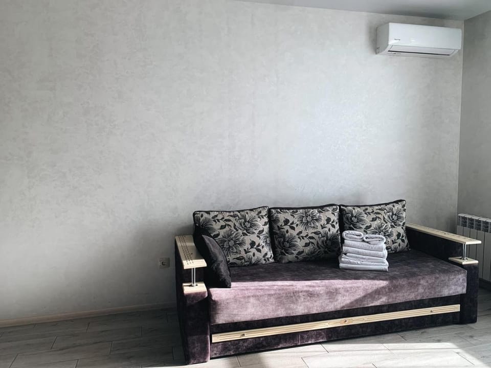 Apartmets Domovik Мира 11с кв 7 Вместительная трёхкомнатная квартира Apartment in Hungary