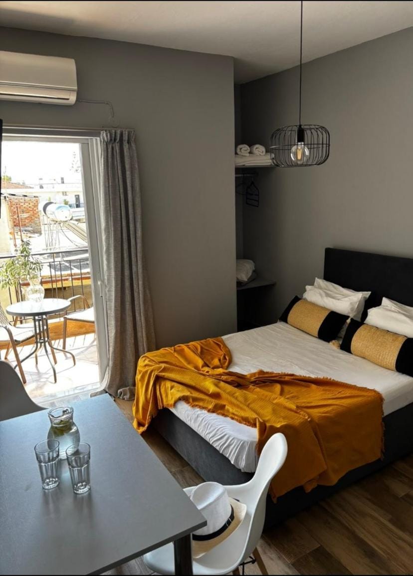 SPN.SPIROS APARTMENTS PREVEZA Apartment hotel in Greece