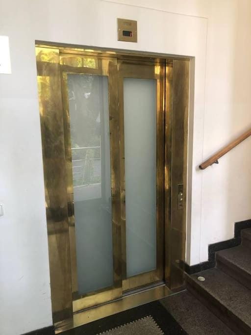 elevator