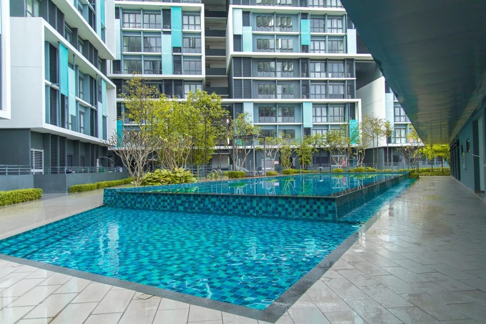 Property building, Pool view, Swimming pool, Swimming pool