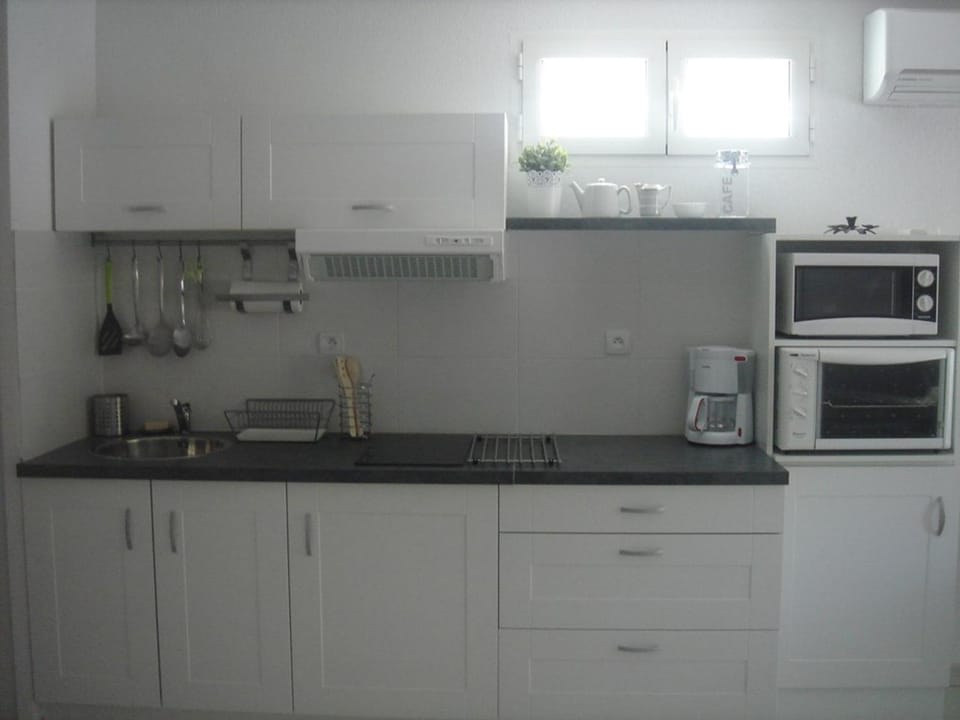 Beau T2 climatisé avec garage, 4 couchages, Balaruc-les-Bains - FR-1-680-13 Apartment in Balaruc-les-Bains