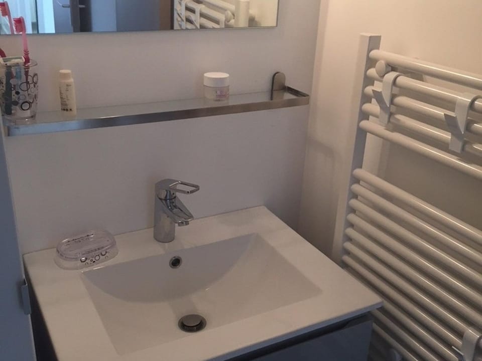Appartement rénové 2 pièces avec Wifi à Balaruc-les-Bains - FR-1-680-27 Apartment in Balaruc-les-Bains