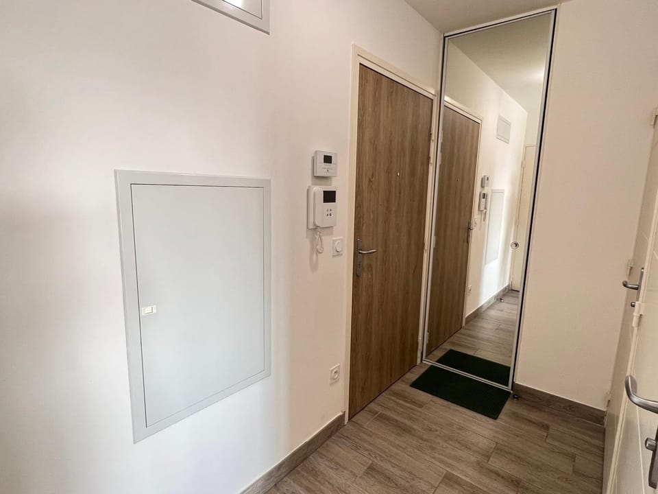 Charmant T2 moderne et lumineux avec climatisation et parking à Aix-les-Bains Apartment in Aix-les-Bains