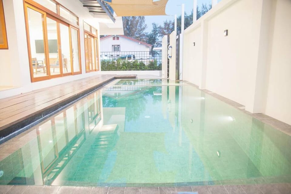 Pool view, Swimming pool