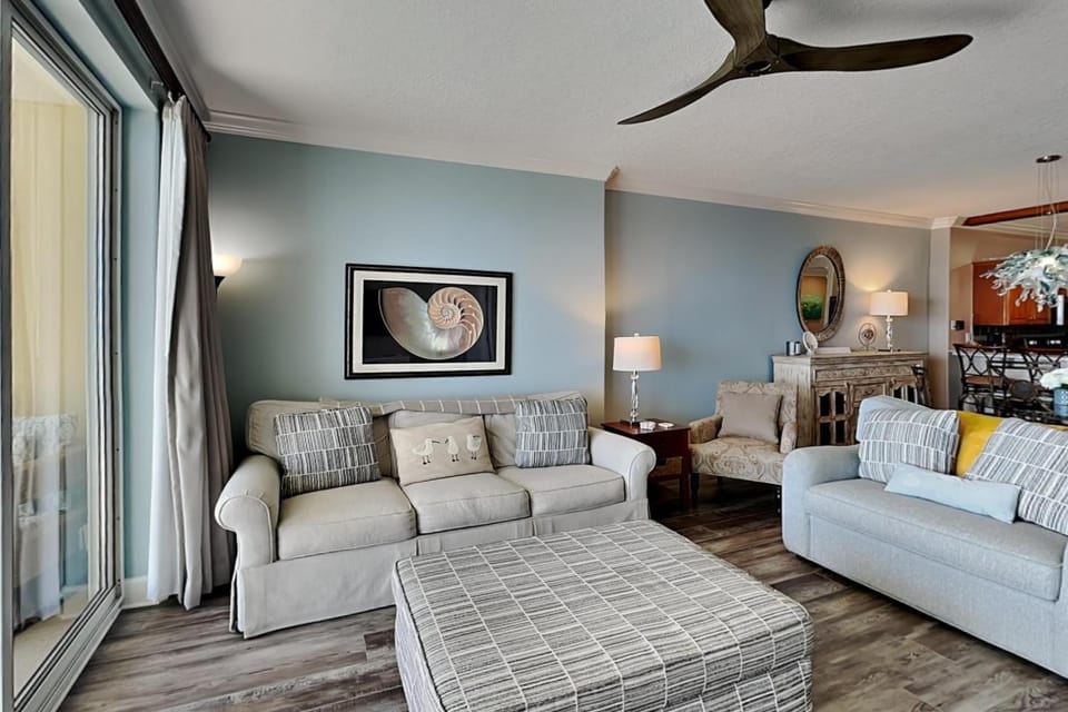 Living room, Seating area, furniture, air conditioner