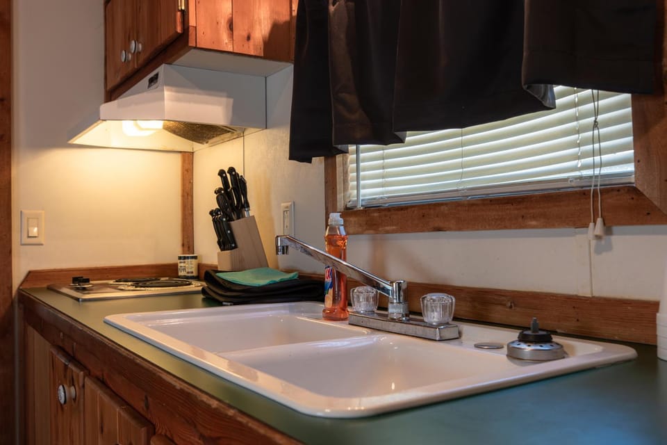 Kitchen or kitchenette, stove