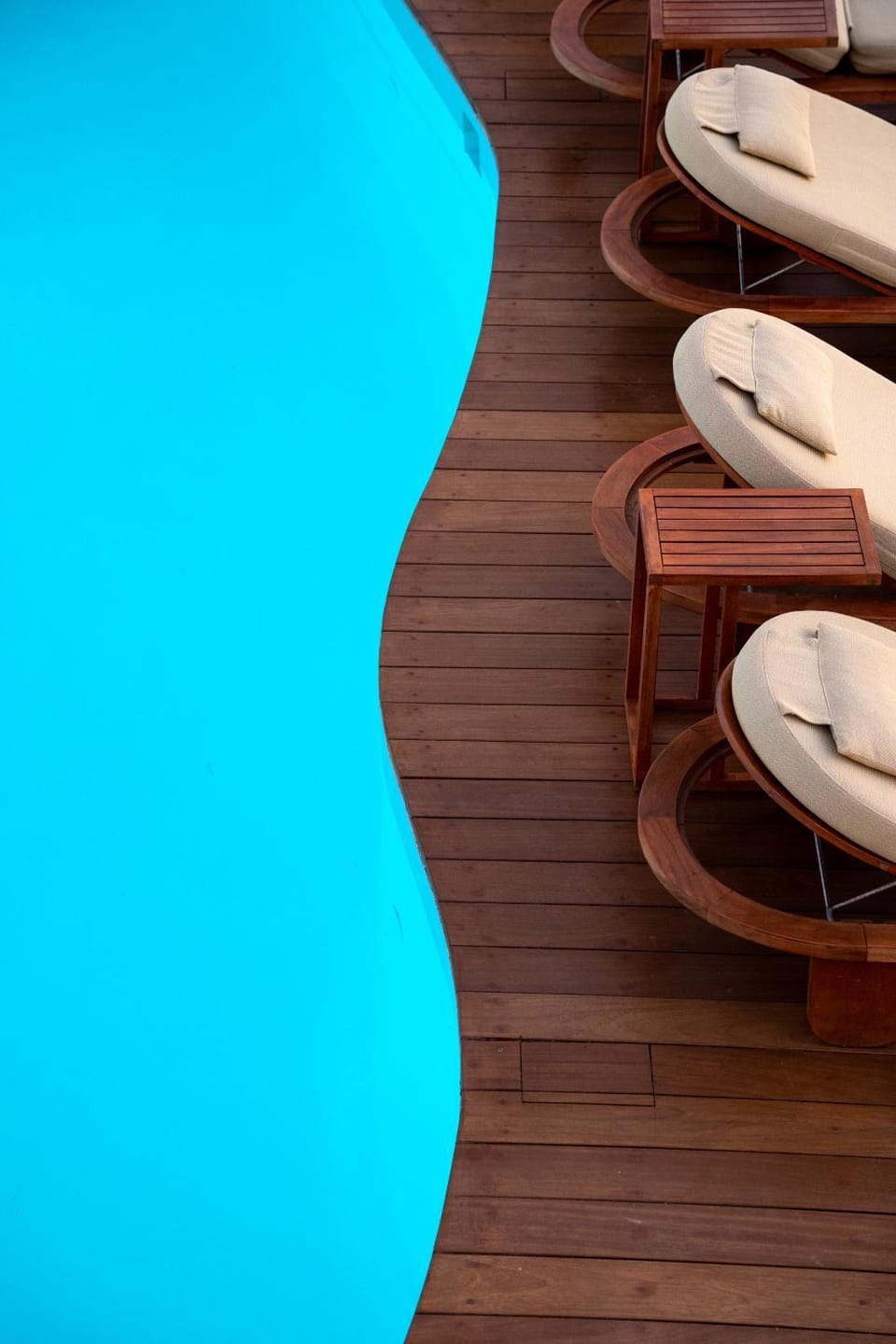 Pool view, Swimming pool, sunbed