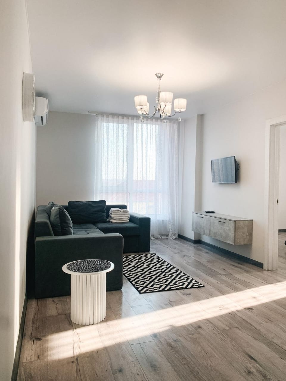 Apartments Domovik Трьохкімнатна квартира , Миру 11 с кв 19 Apartment in Hungary