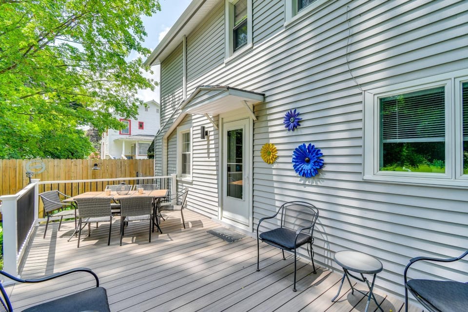 Sodus Point Home - Walkable to Beach! House in Sodus Point