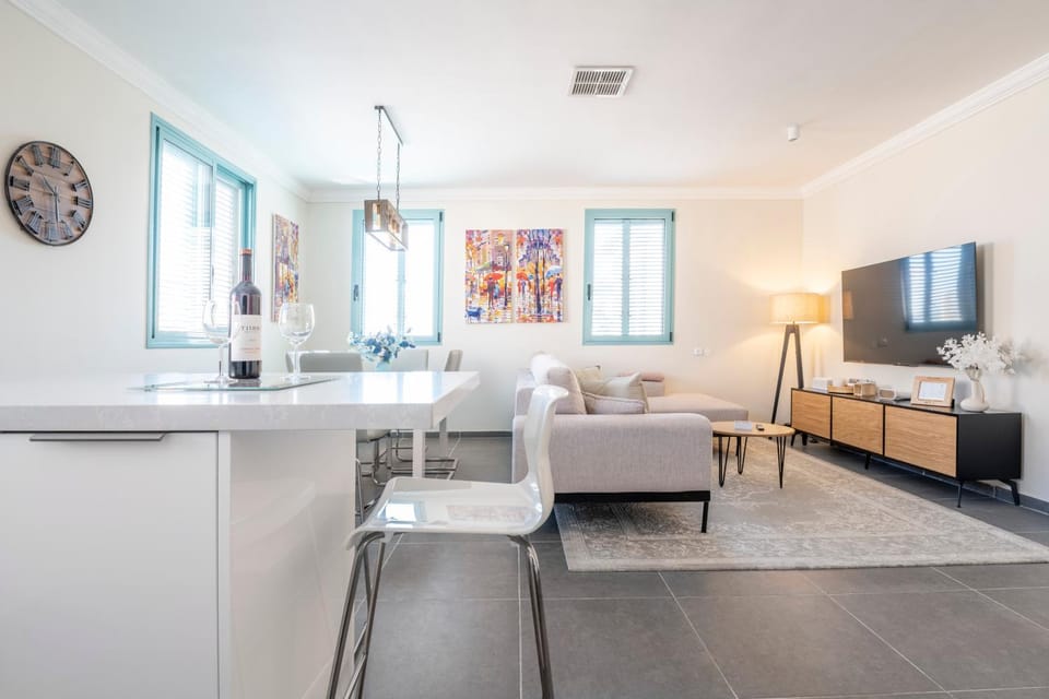 Living room, kitchen