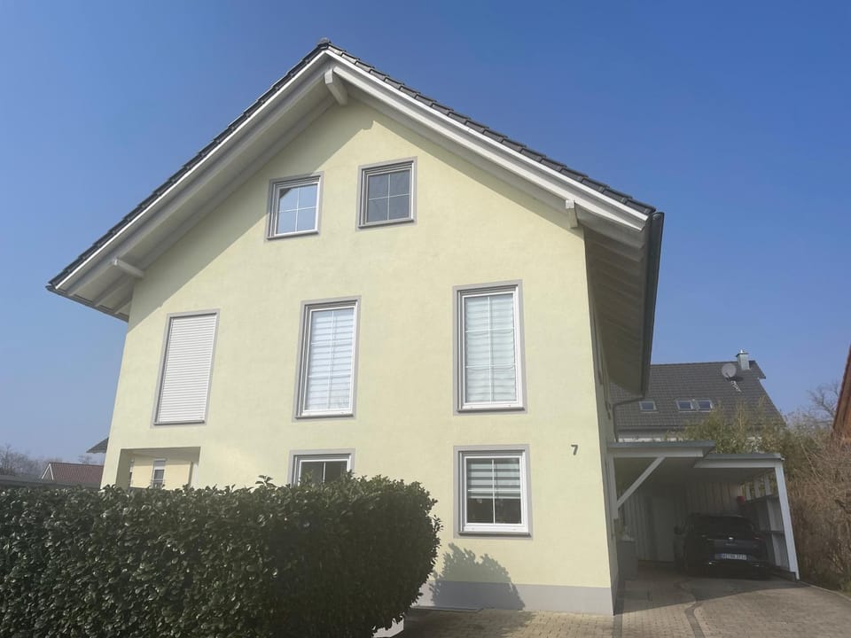 Property building, Day, Parking