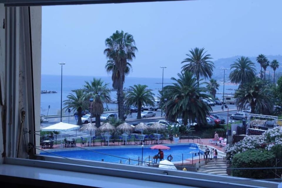 Natural landscape, Pool view, Sea view, Swimming pool, Parking, sunbed