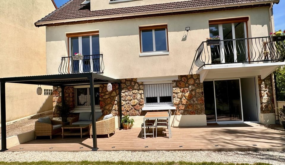 Amazing flat, Paris suburb, near Versailles ,Orly Apartment in Île-de-France