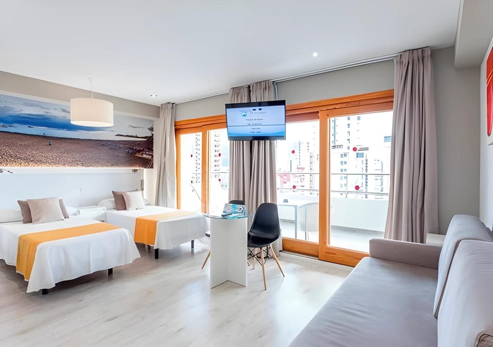 Bed, Living room, Photo of the whole room, Bedroom