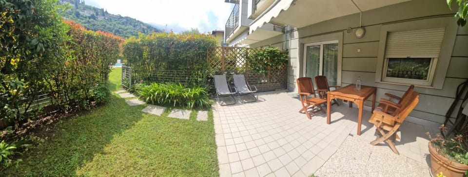 Garden & Pool Perugini Apartment in Nago–Torbole