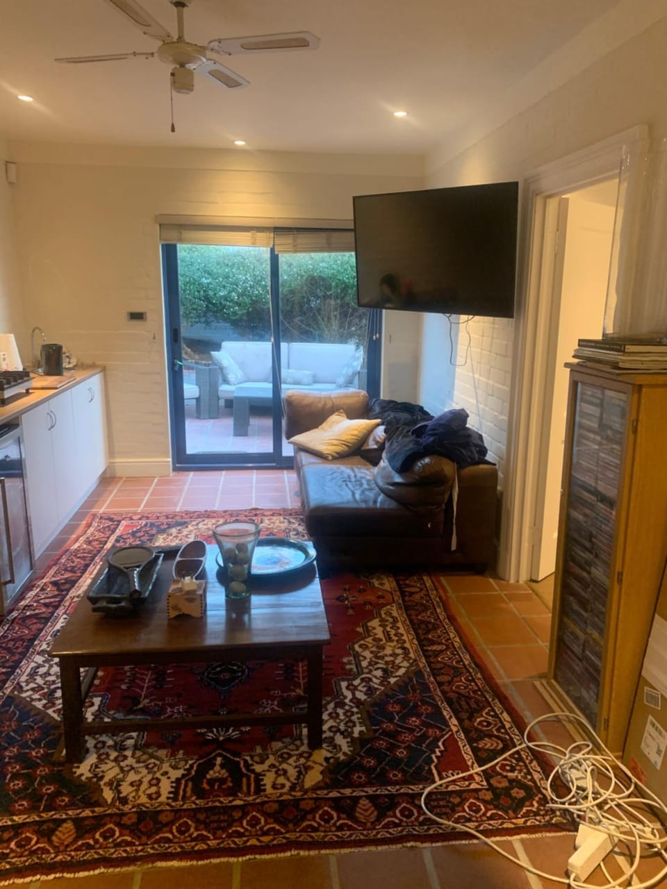 Kitchen or kitchenette, Living room, Photo of the whole room