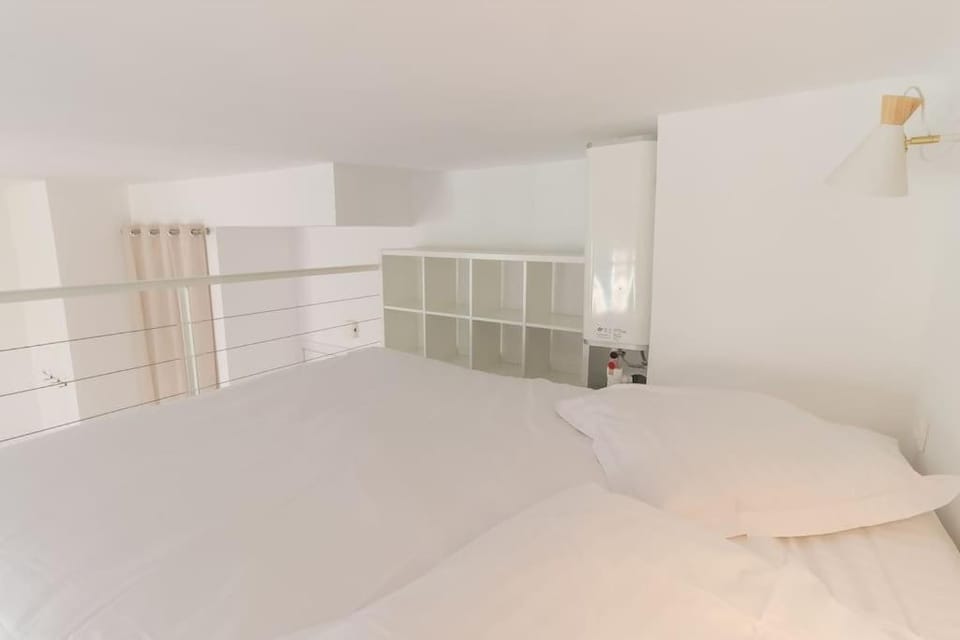 Charming studio mezzanine w/ large terrace - Nice Apartment in Nice
