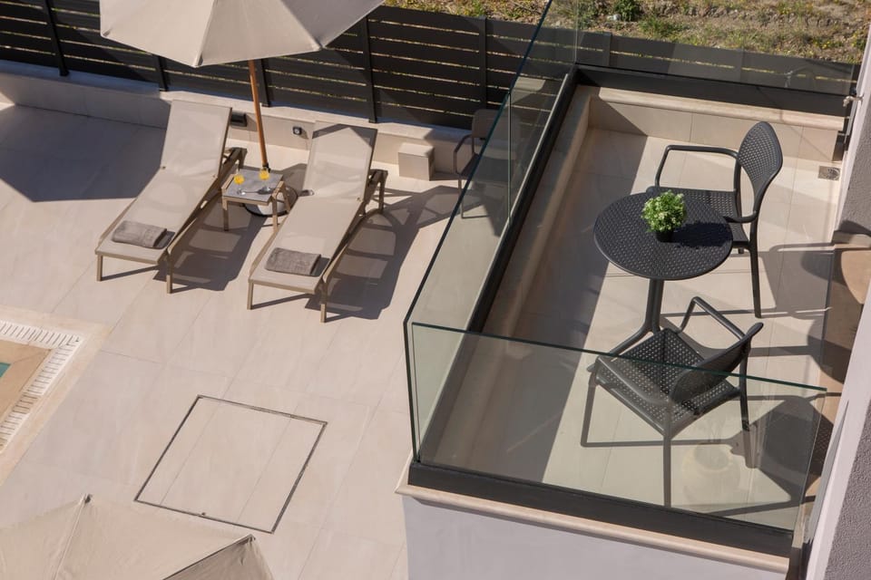 Day, Balcony/Terrace, sunbed