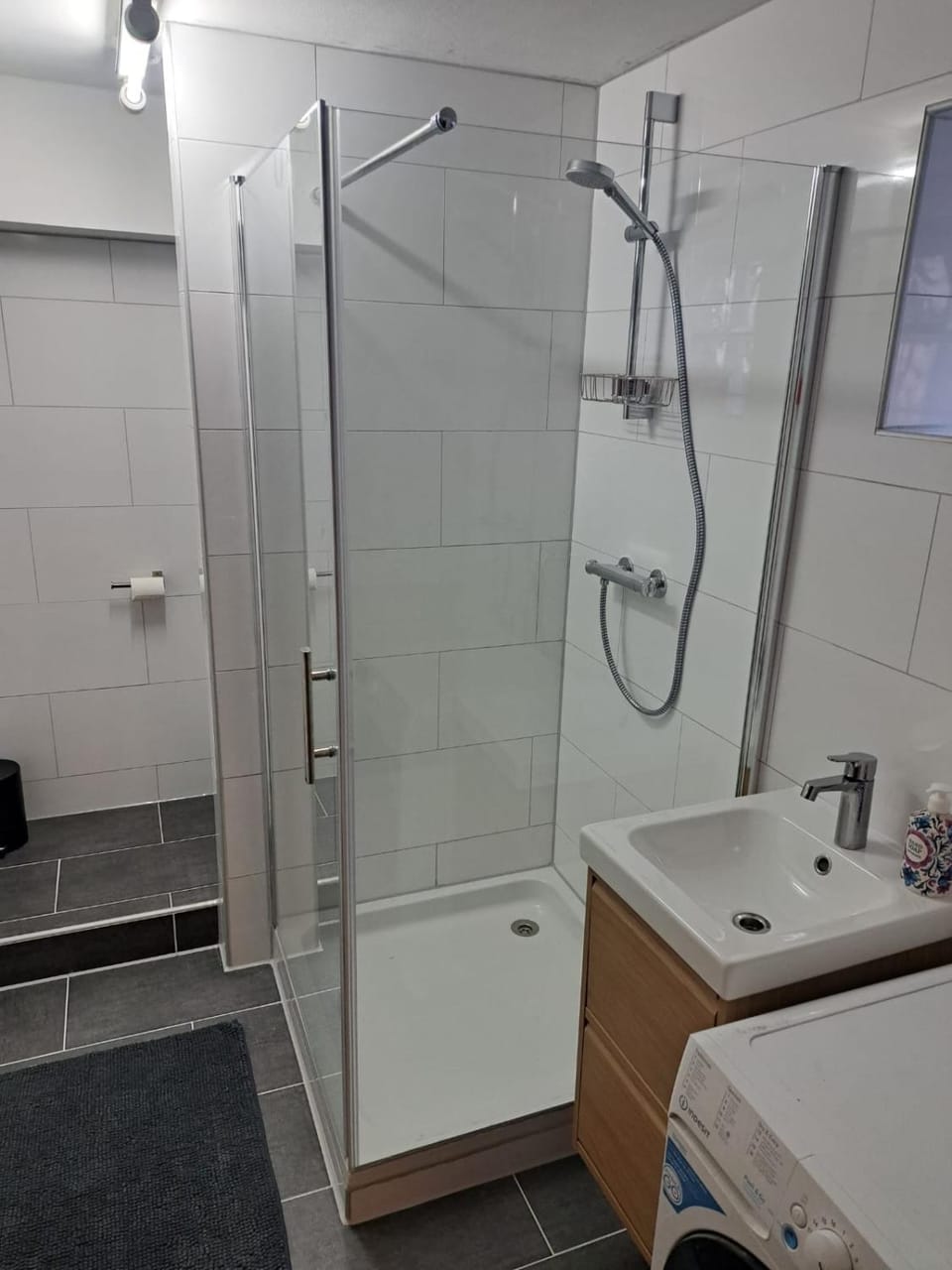 Shower, washing machine
