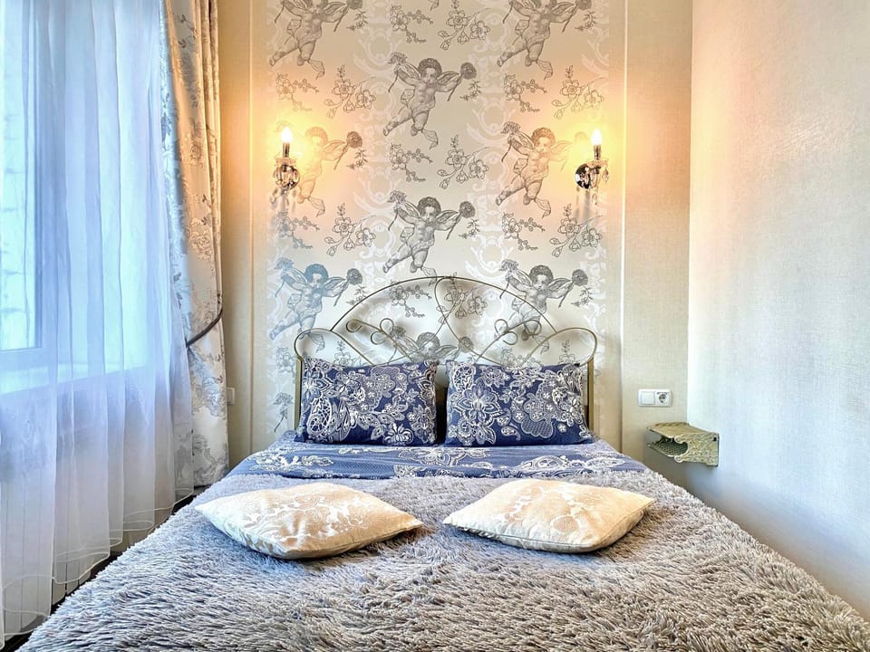 ApartPoltava Елегантна ДВОКІМНАТНА студія з панорамою на театр Гоголя, ЦУМ, Фіскальний ЧЕК Apartment in Ukraine