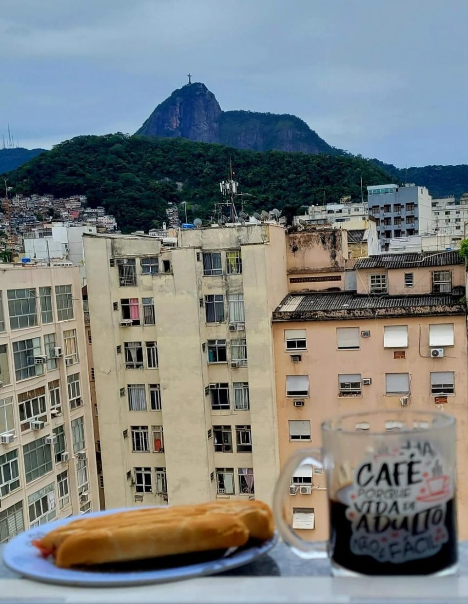 Vista para o Cristo 300M da praia Comércio por perto, silencioso Apartment in Rio de Janeiro