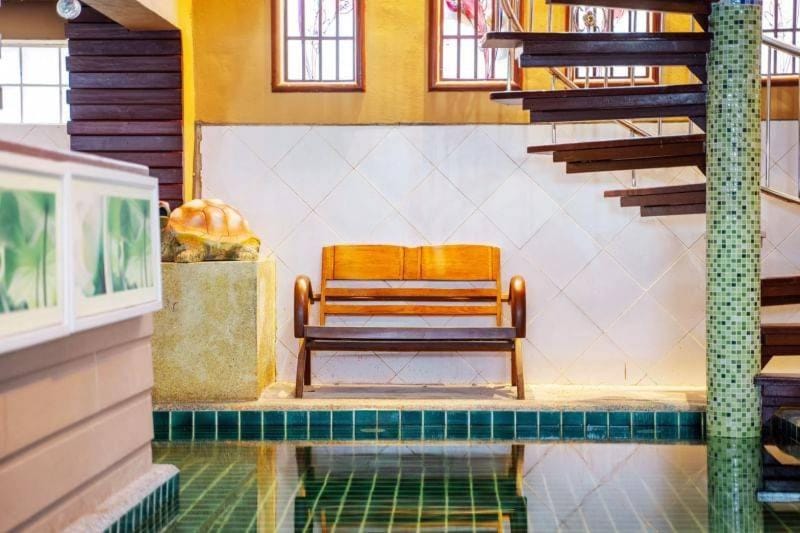 Swimming pool
