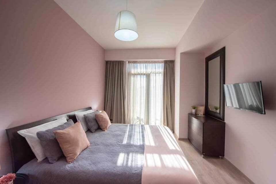 Comfortable 1BR Apartment near Metro & Park - Ideal for Long Stays Apartment in Tbilisi, Georgia