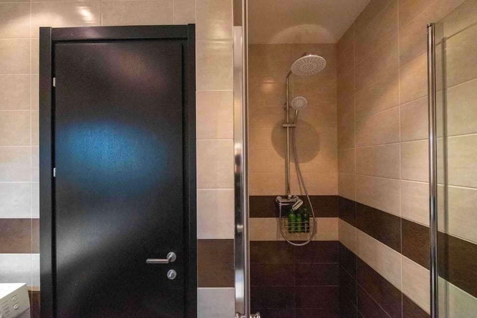 Comfortable 1BR Apartment near Metro & Park - Ideal for Long Stays Apartment in Tbilisi, Georgia