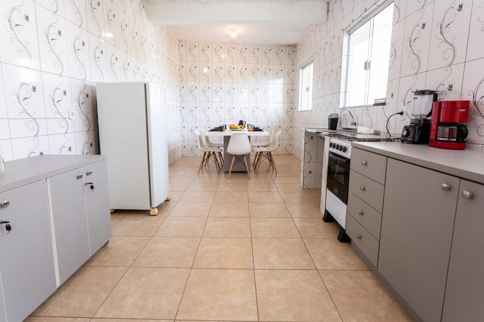 Dining area, Communal kitchen, minibar, stove