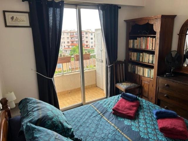 Spacious Apartment in Vallauris for Art Lovers Apartment in Mougins