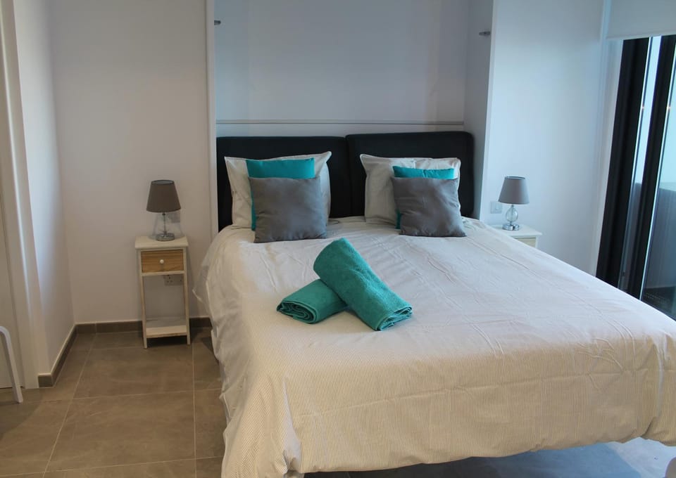 Brand New Studio with Sea View Apartment in Gibraltar