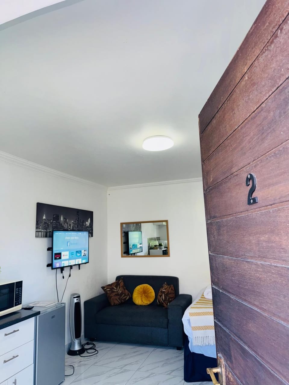 Mila Lodge 2 Bed and Breakfast in Cape Town