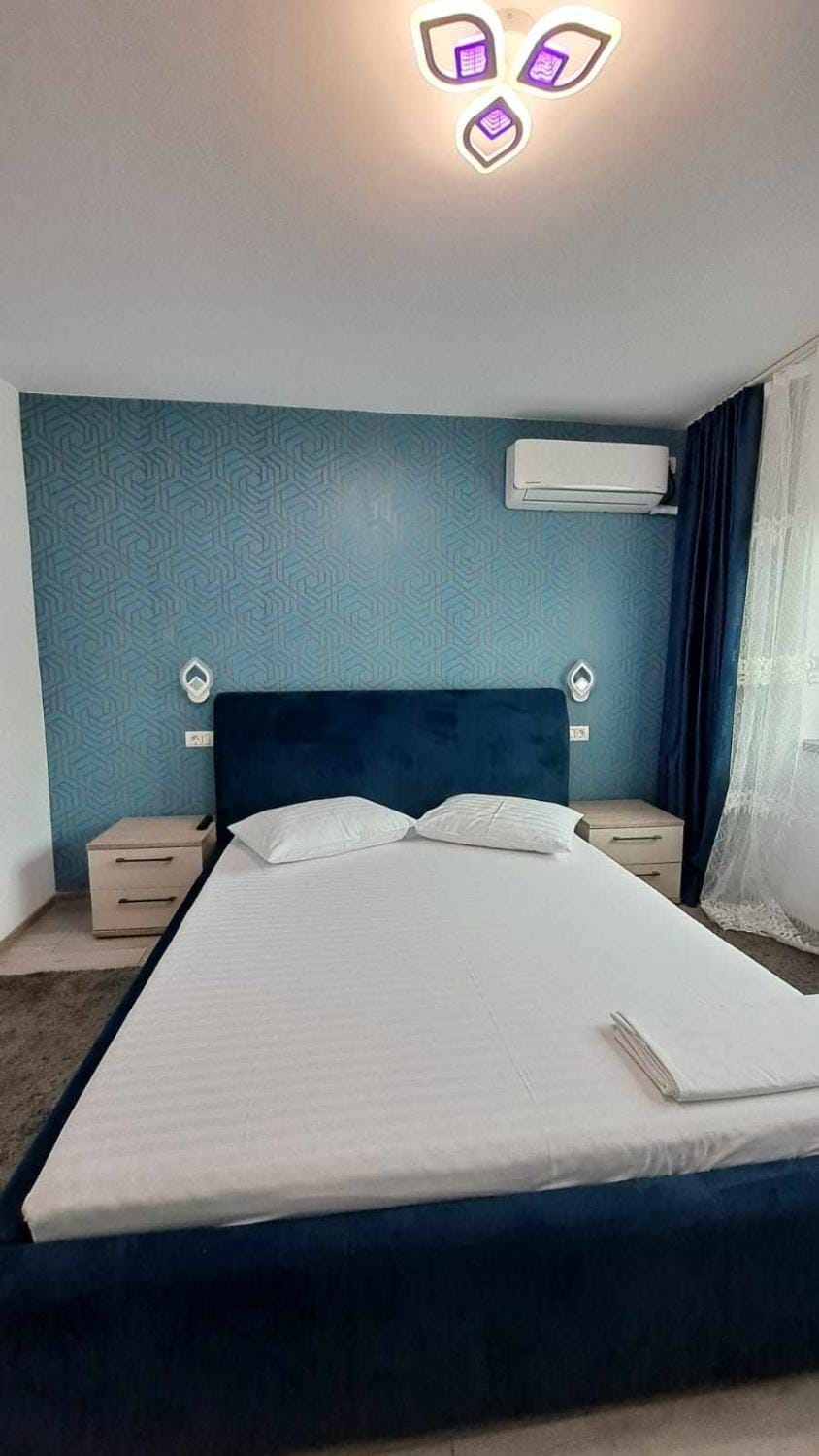 Apartament de lux lângă mare și Port Turistic Mangalia, 2 camere decomandate la parter, parcare gratuita, se închiriază în scop turistic tot timpul anului Apartment in Dobrich Province, Bulgaria