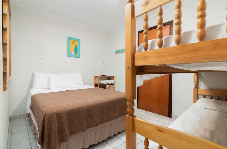 Photo of the whole room, Bedroom, bunk bed