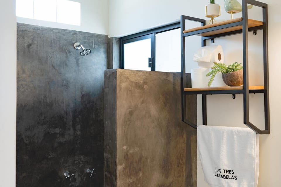 Shower, Bathroom, towels, wardrobe