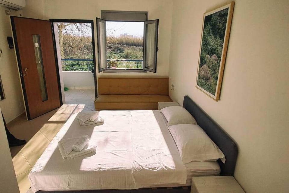 Radhima Seaside Apartment with Free Parking Apartment in Vlorë County, Albania