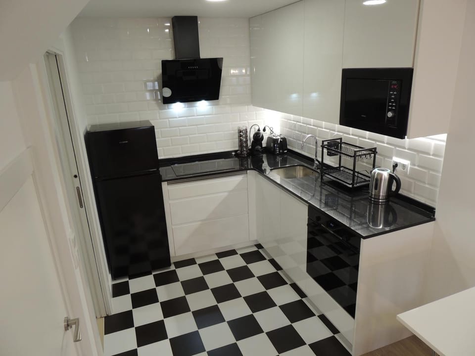 Kitchen or kitchenette, dishwasher, minibar, pet friendly, stove