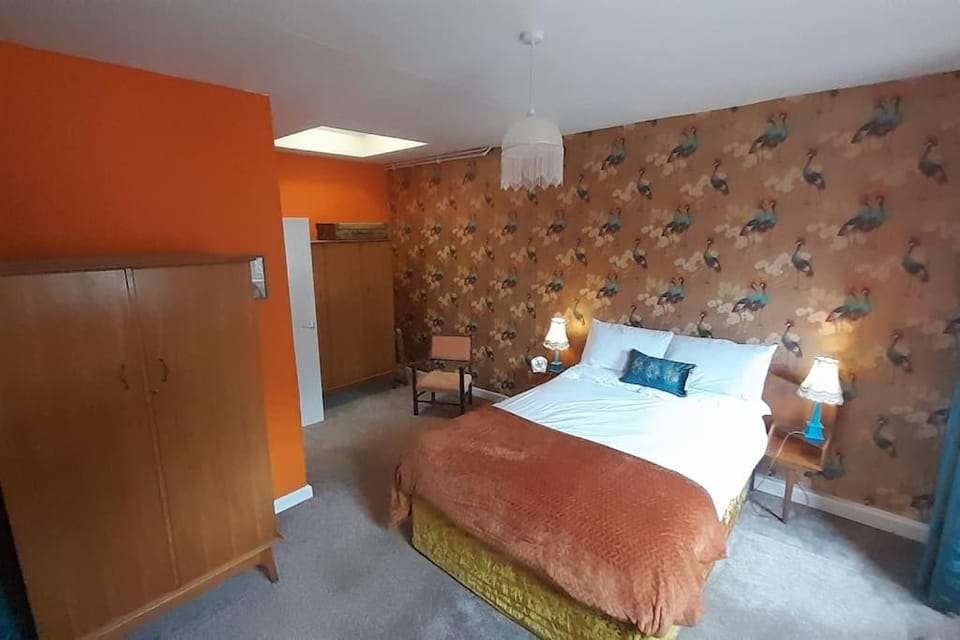 Bed, Bedroom, wardrobe