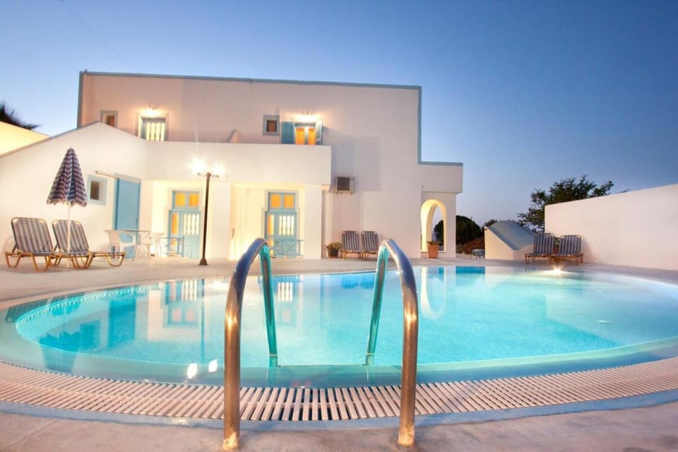 Villa Pelekanos Bed and Breakfast in Santorini