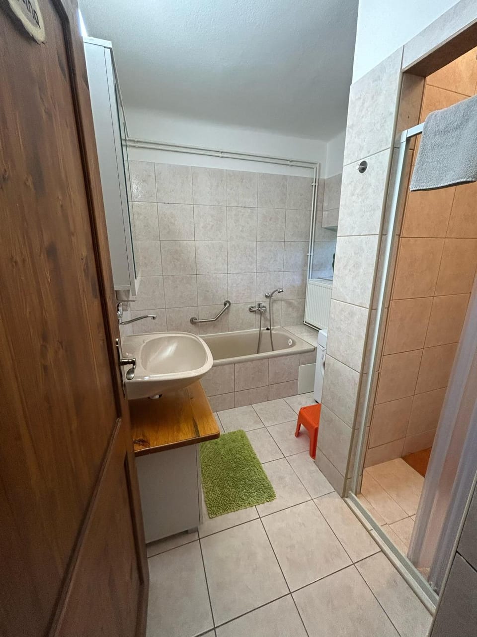 Shower, Bathroom, Bath, washing machine