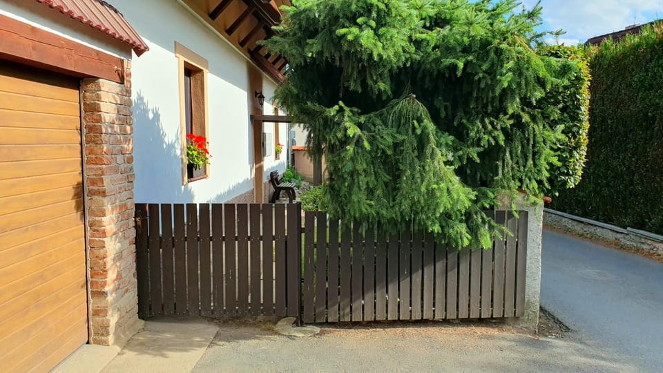 Property building, Facade/entrance, Street view