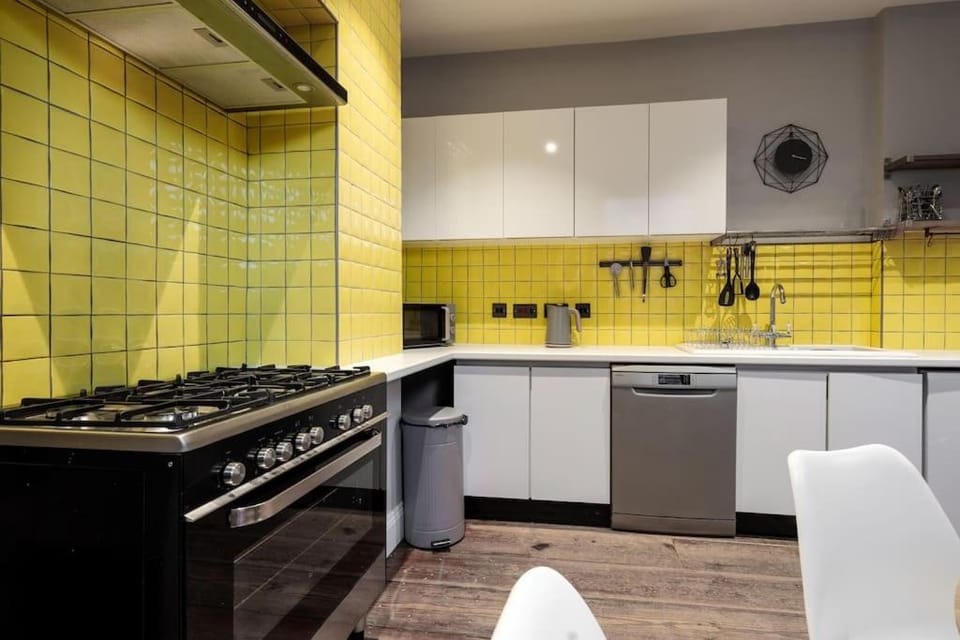 RST Bramley Moore Apartment in Liverpool