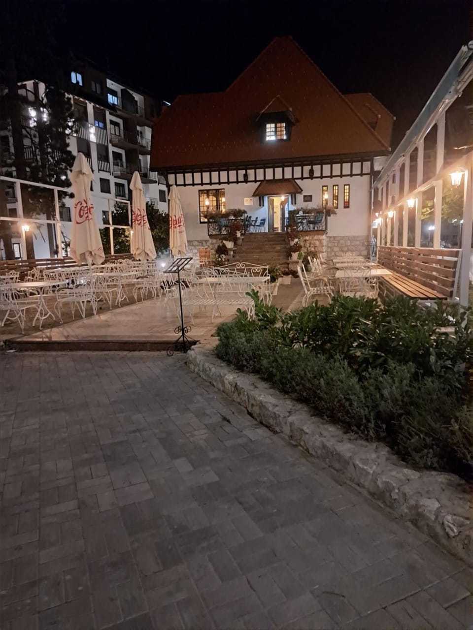 Restaurant/places to eat