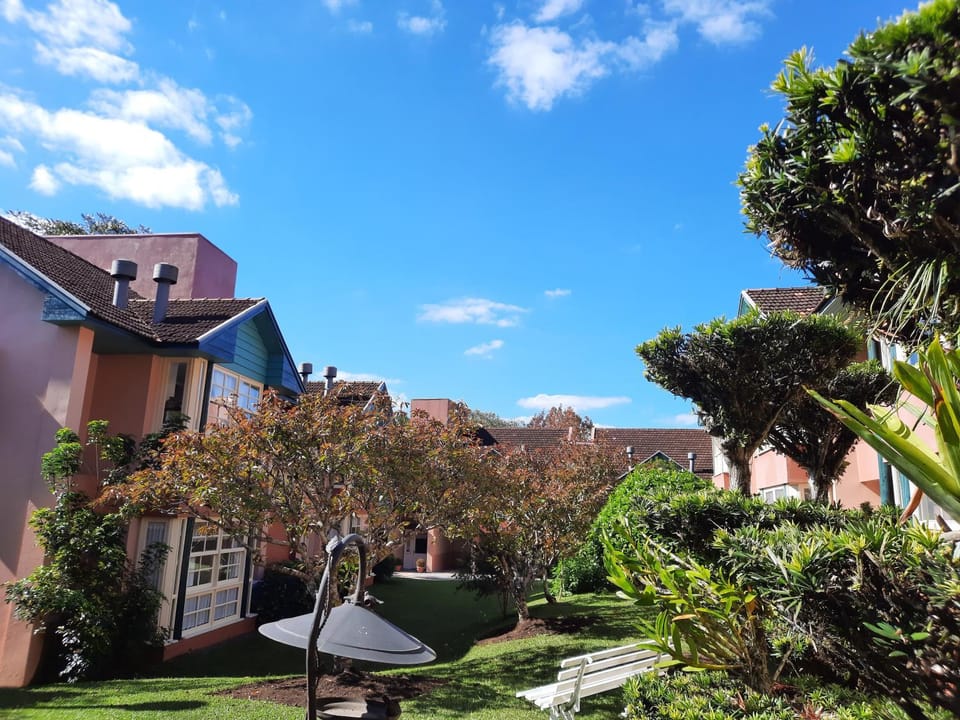 Excelente Duplex em Gramado - com lareira em condomínio privativo Apartment in Gramado