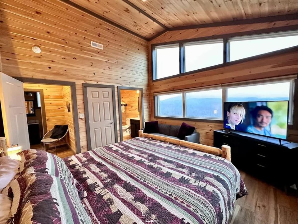 7 BEARS Stunning views House in Sevier County