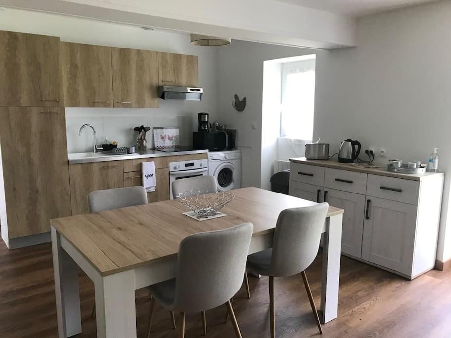 Gîte Au Petit Bonheur House in Nouvelle-Aquitaine