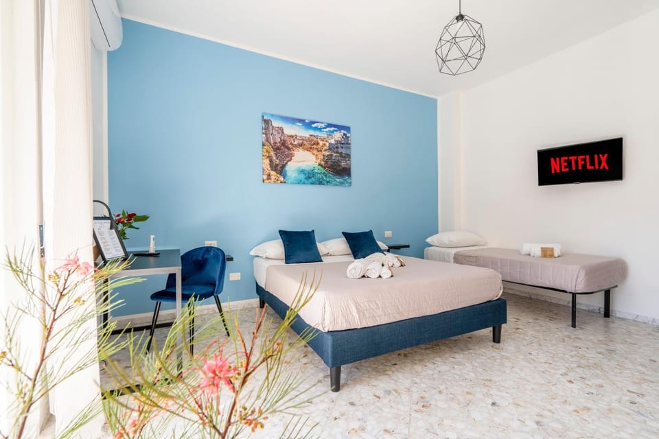 Miki's Home - Central rooms Bed and Breakfast in Bari